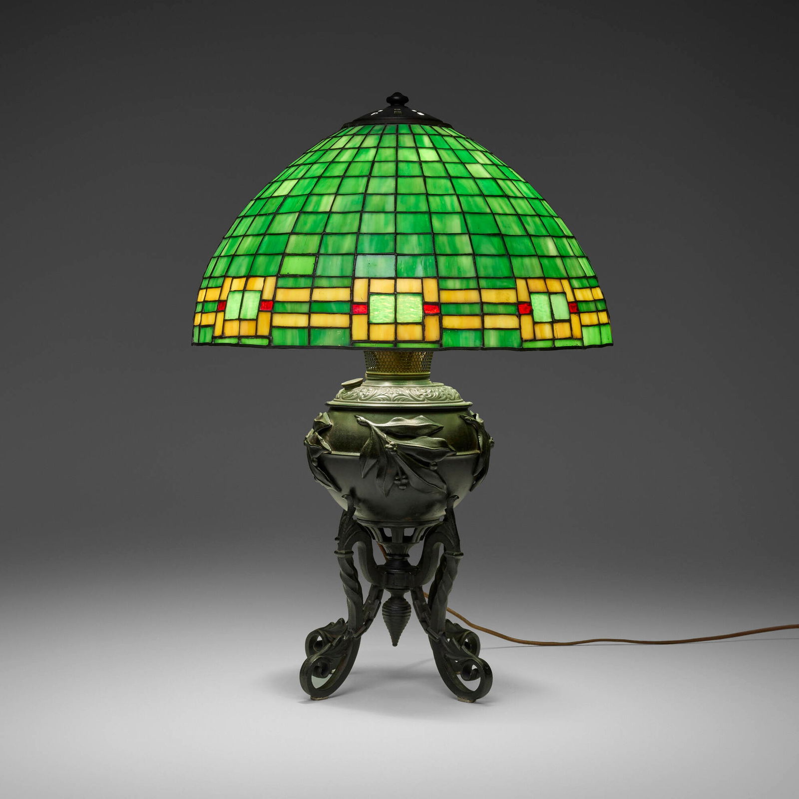 Bradley & Hubbard, Converted table lamp base with Arts & Crafts shade (1 of 4)
