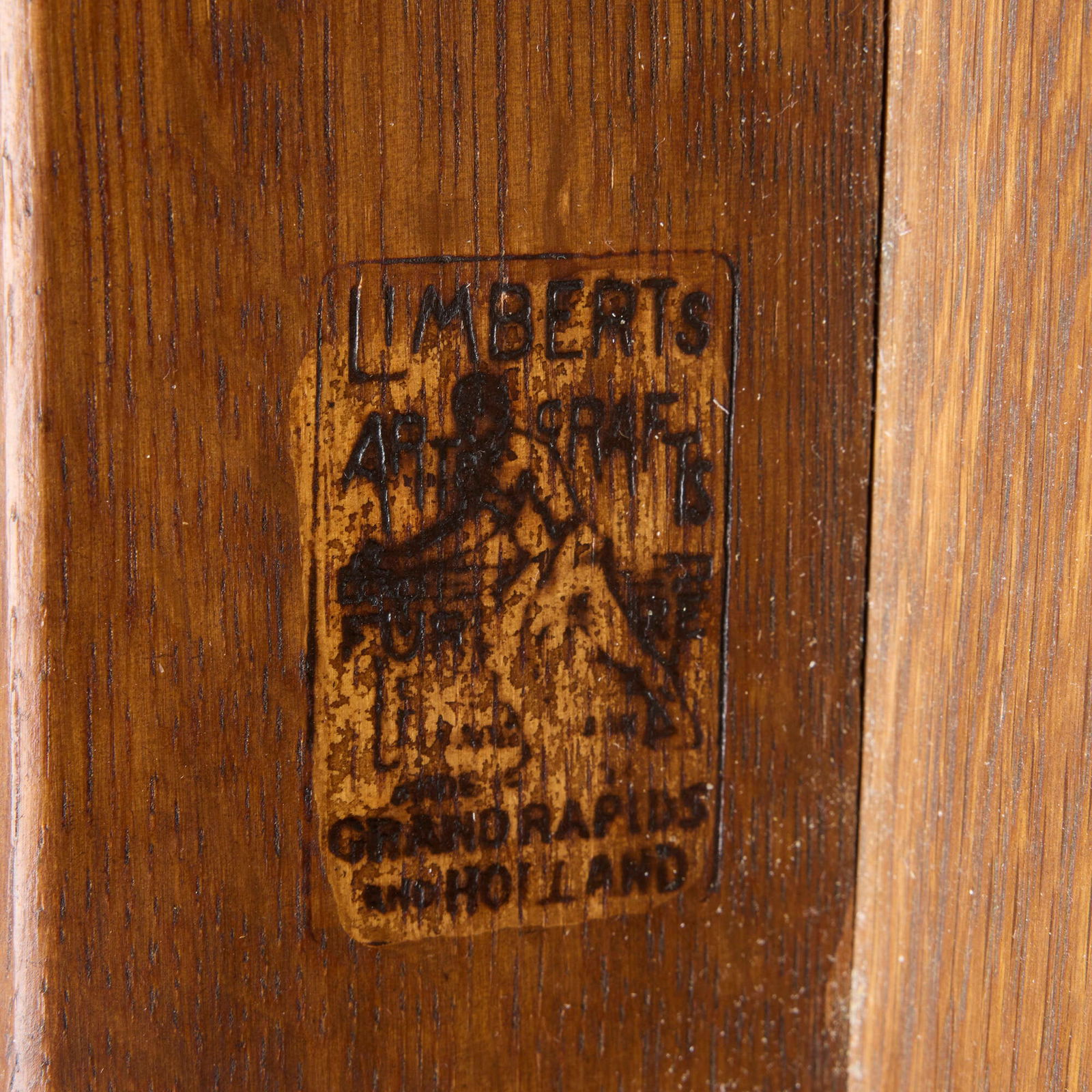 Limbert, Library table, model 1143 - 4