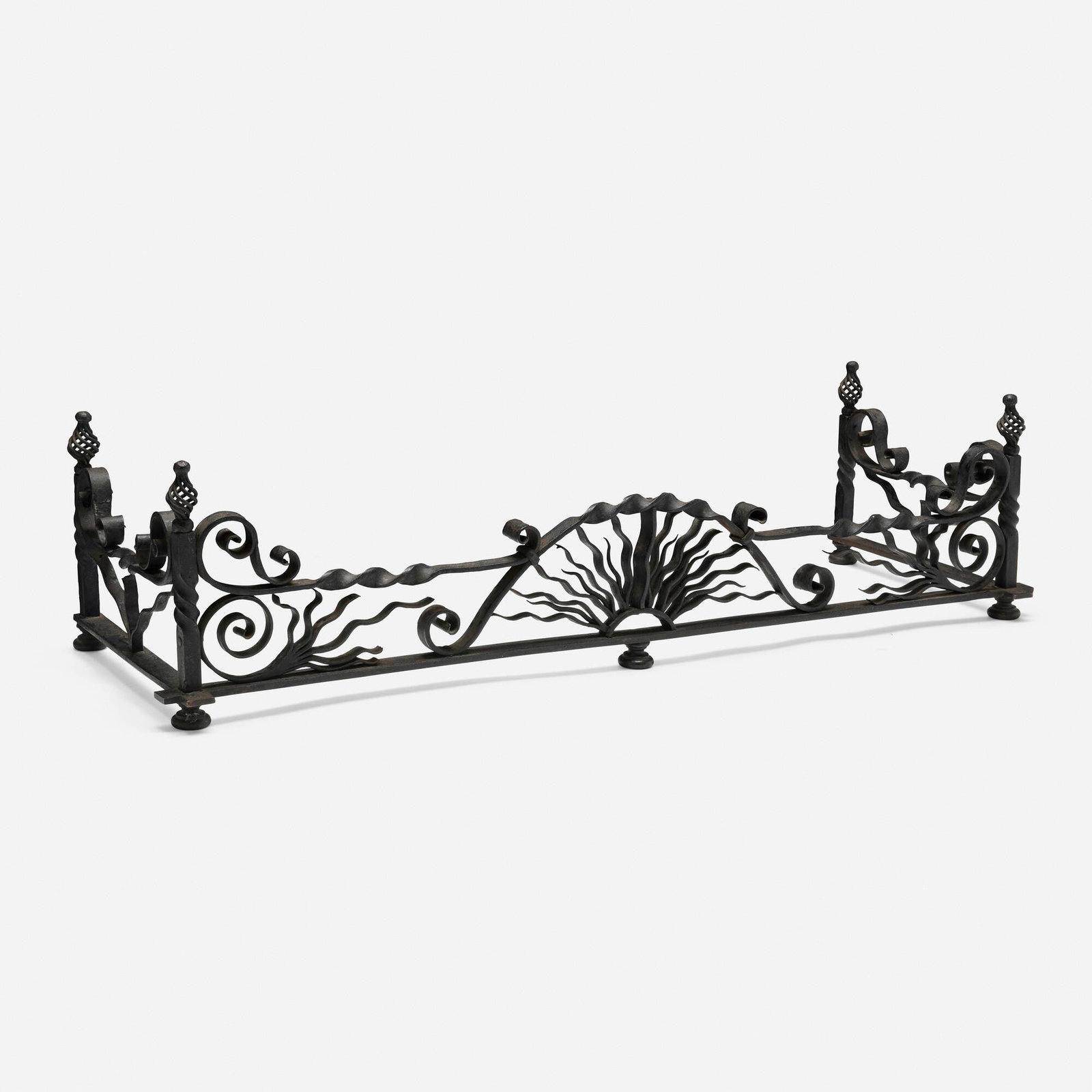 Continental, Fireplace fender