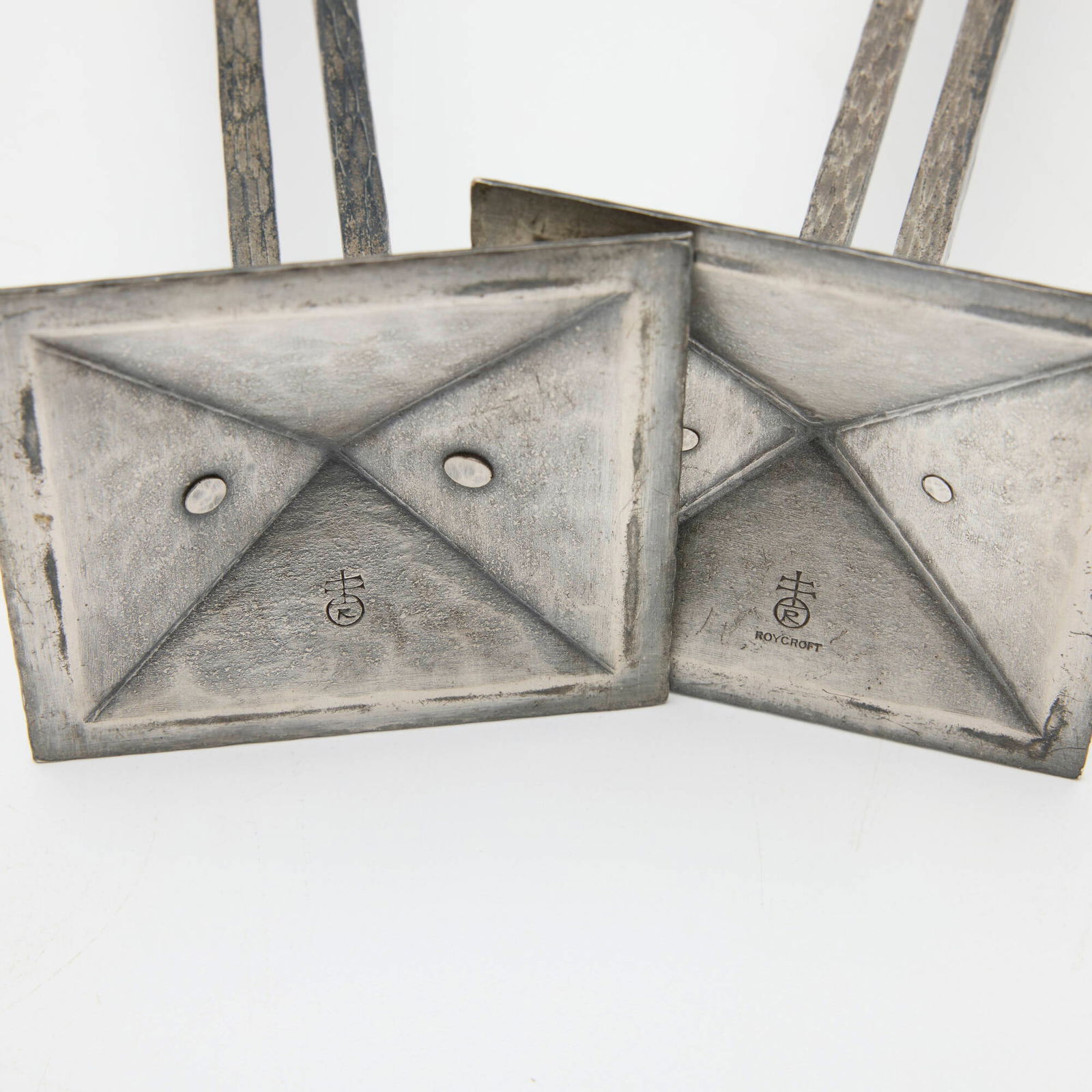 Roycroft, Princess candlesticks model 403, pair - 4