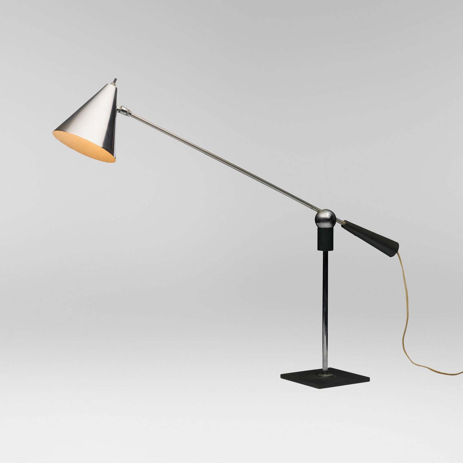 Gilbert Watrous, Adjustable desk lamp: Gilbert Watrous Adjustable desk lamp Heifetz Manufacturing Co.USA, c. 1952enameled aluminum, chrome-plated steel, enameled steel 29.5 h x 34 w x 6 d in (75 x 86 x 15 cm) Thi