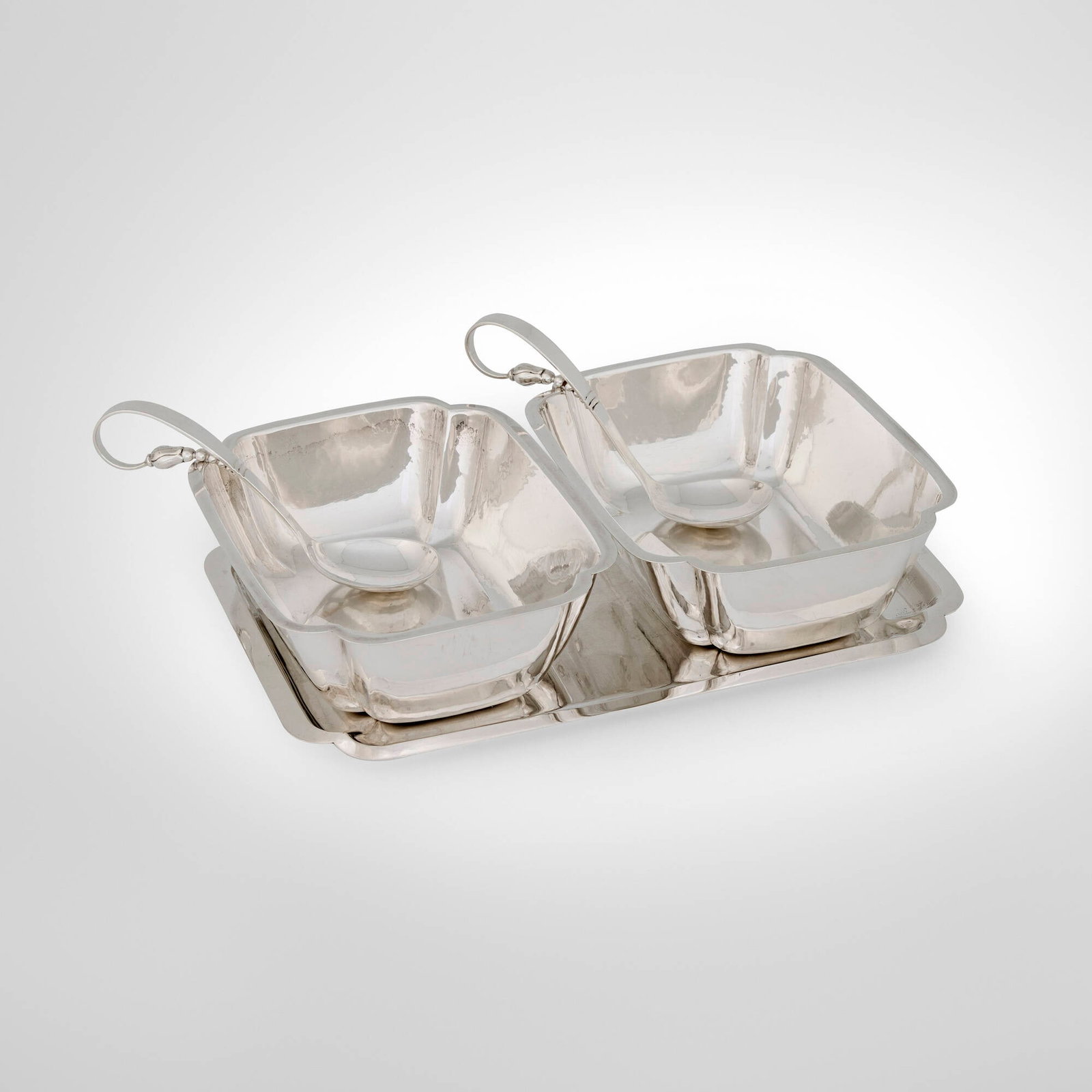 Julius Olaf Randahl, Five-piece serving set: Julius Olaf Randahl Five-piece serving set Chicago, USA, first half of the 20th century sterling silver 2 h x 7 w x 5.25 d in (5 x 18 x 13 cm) 5.5 h x 1.5 w x 1.5 d in (14 x 4 x 4 cm) 0.5 h x 7.