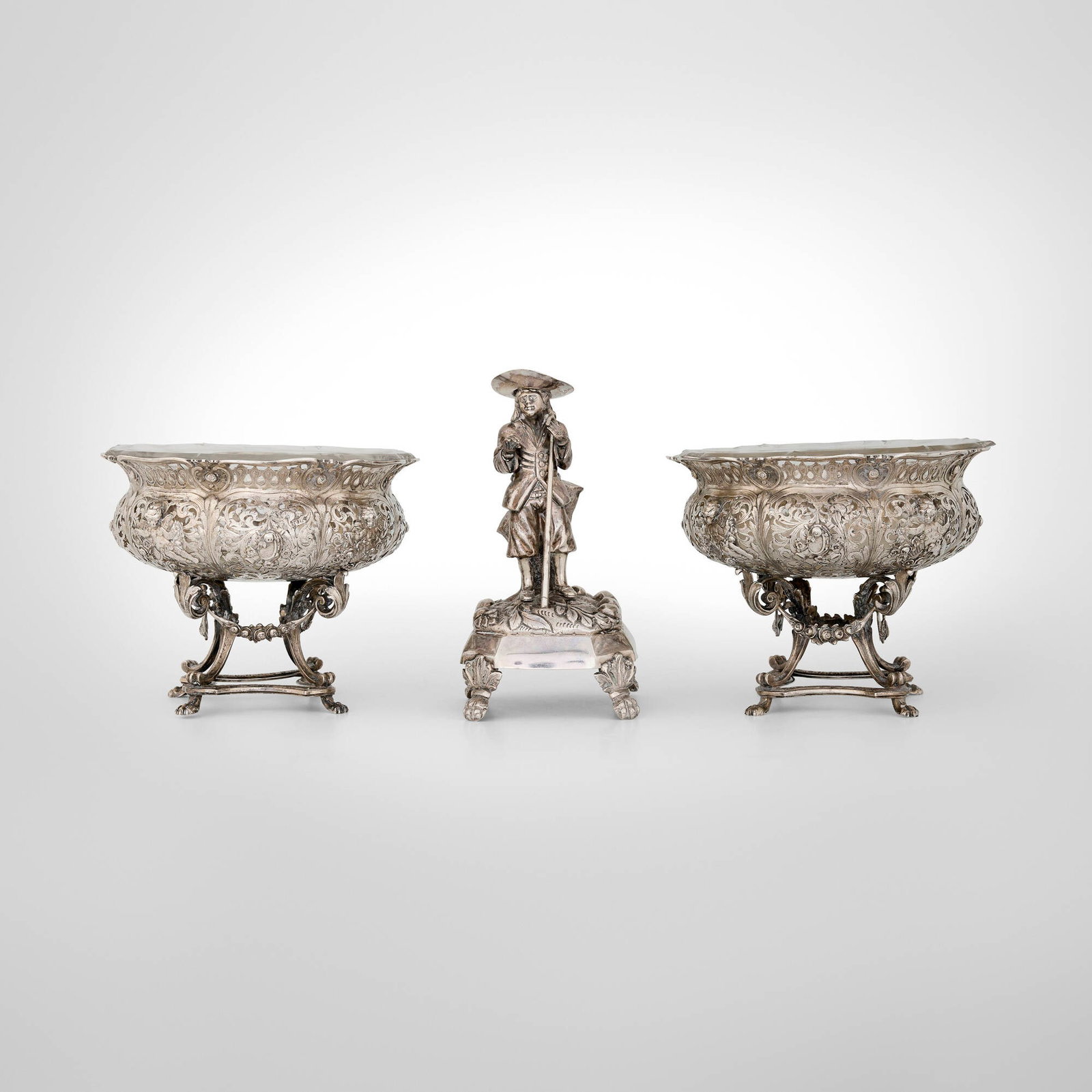 Continental, Table accessories