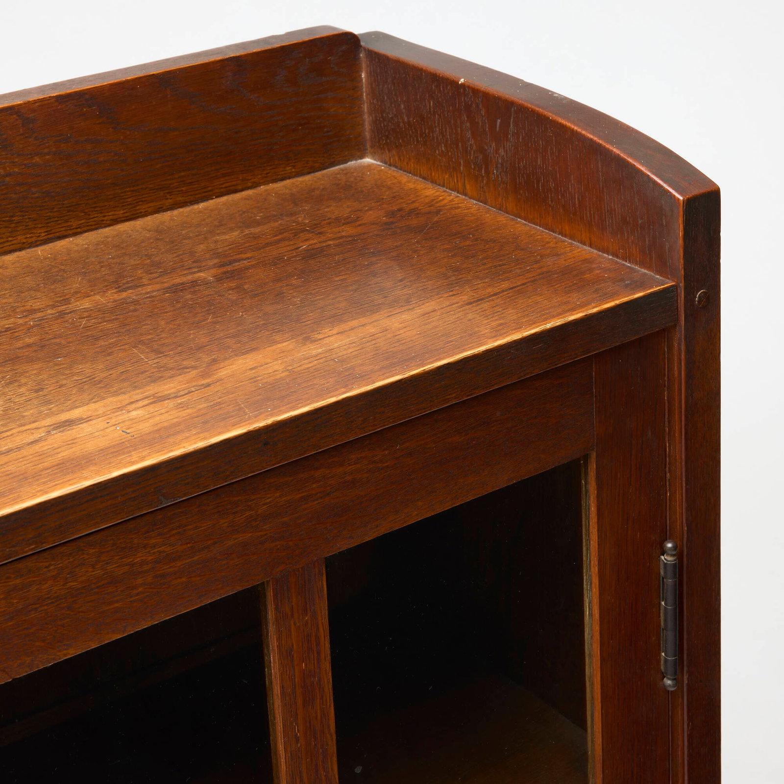 Gustav Stickley, Bookcase, model 719 - 3