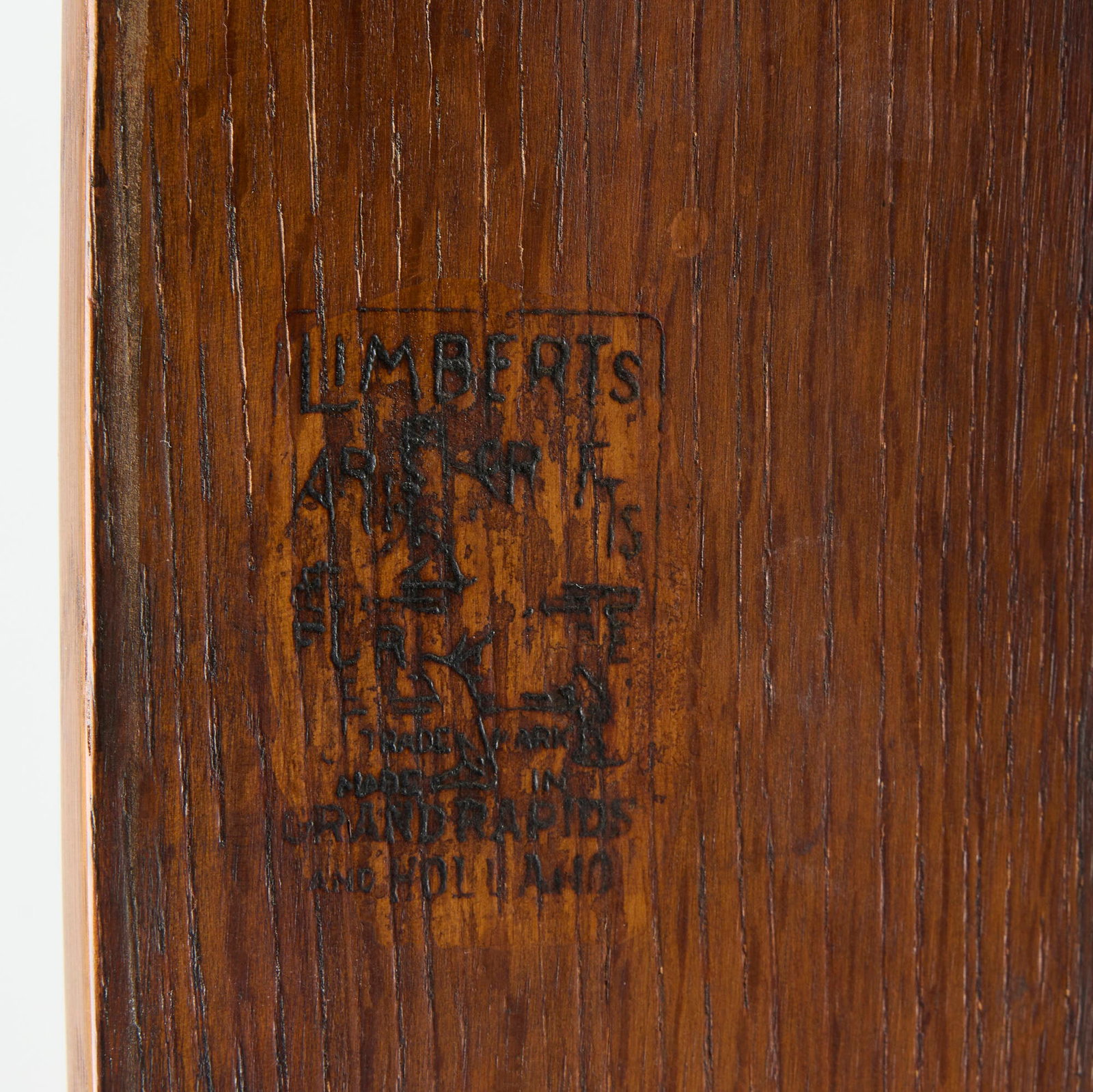 Limbert, Settee, model 697 - 4