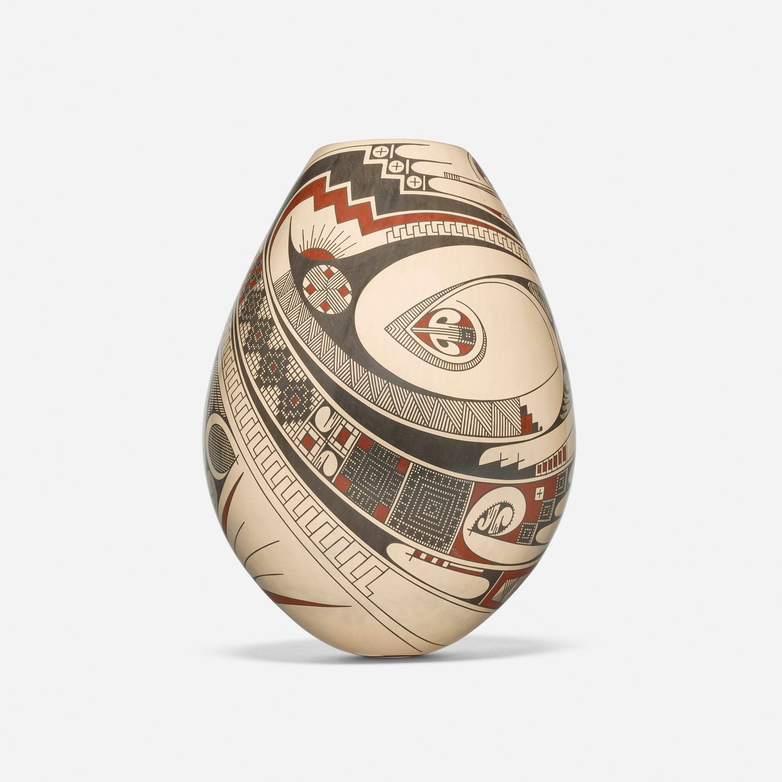 Jorge Quintana, Large Mata Ortiz polychrome jar with feathers and geometric designs (1 of 5)