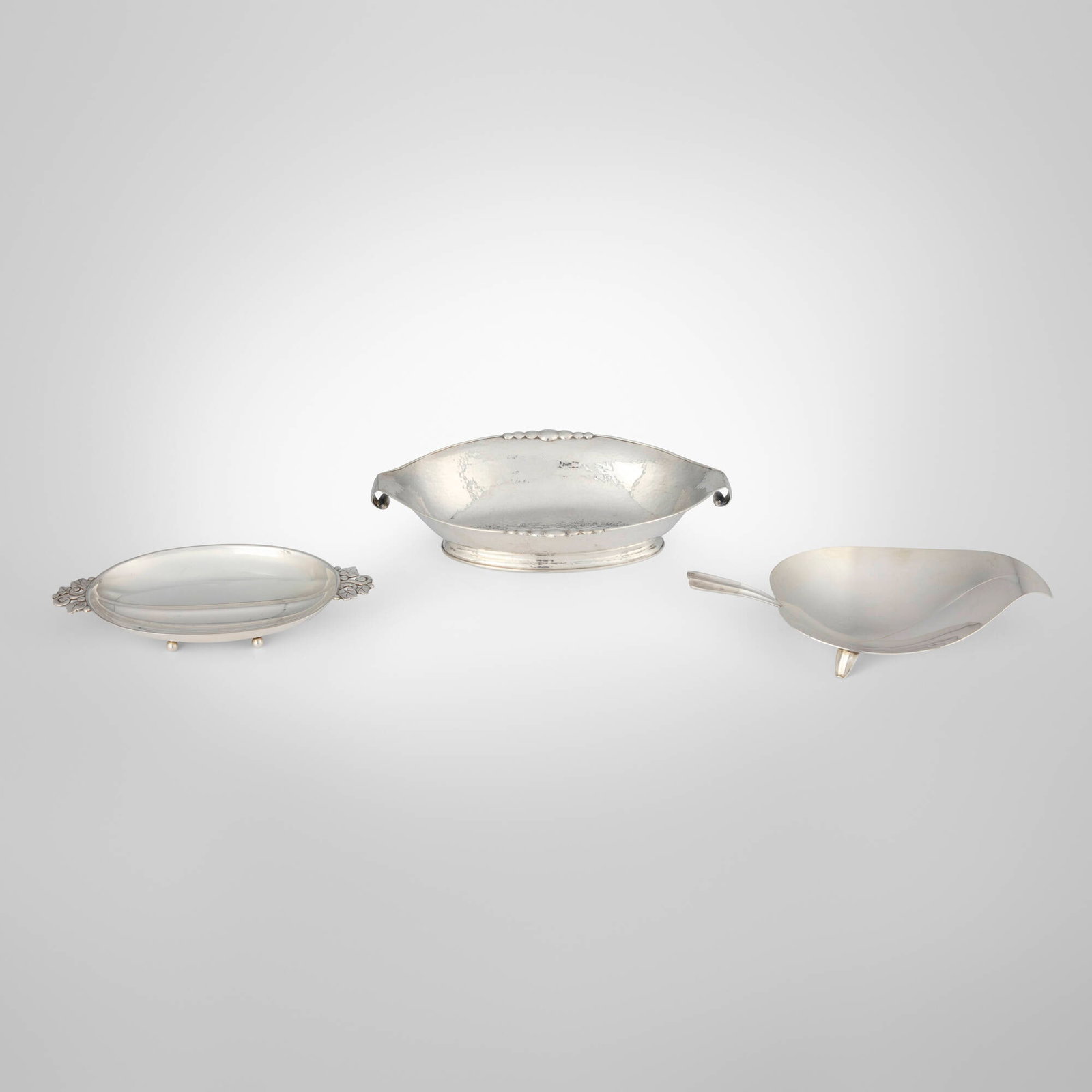 Tiffany & Co., Footed bowls, set of two (1 of 6)
