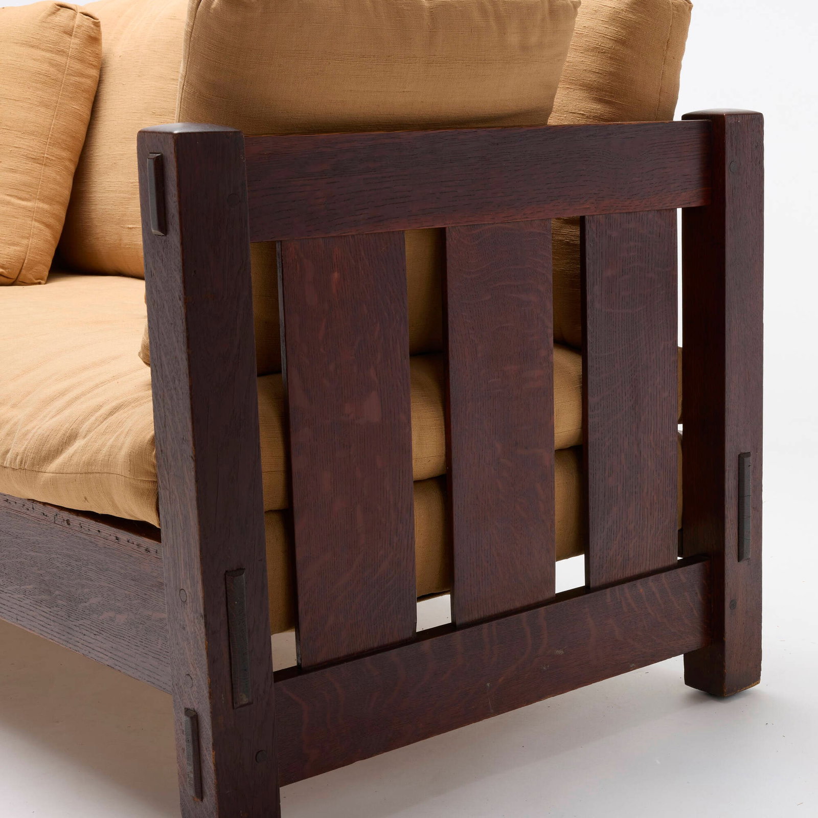 Gustav Stickley, Even-arm settle, model 208 - 5