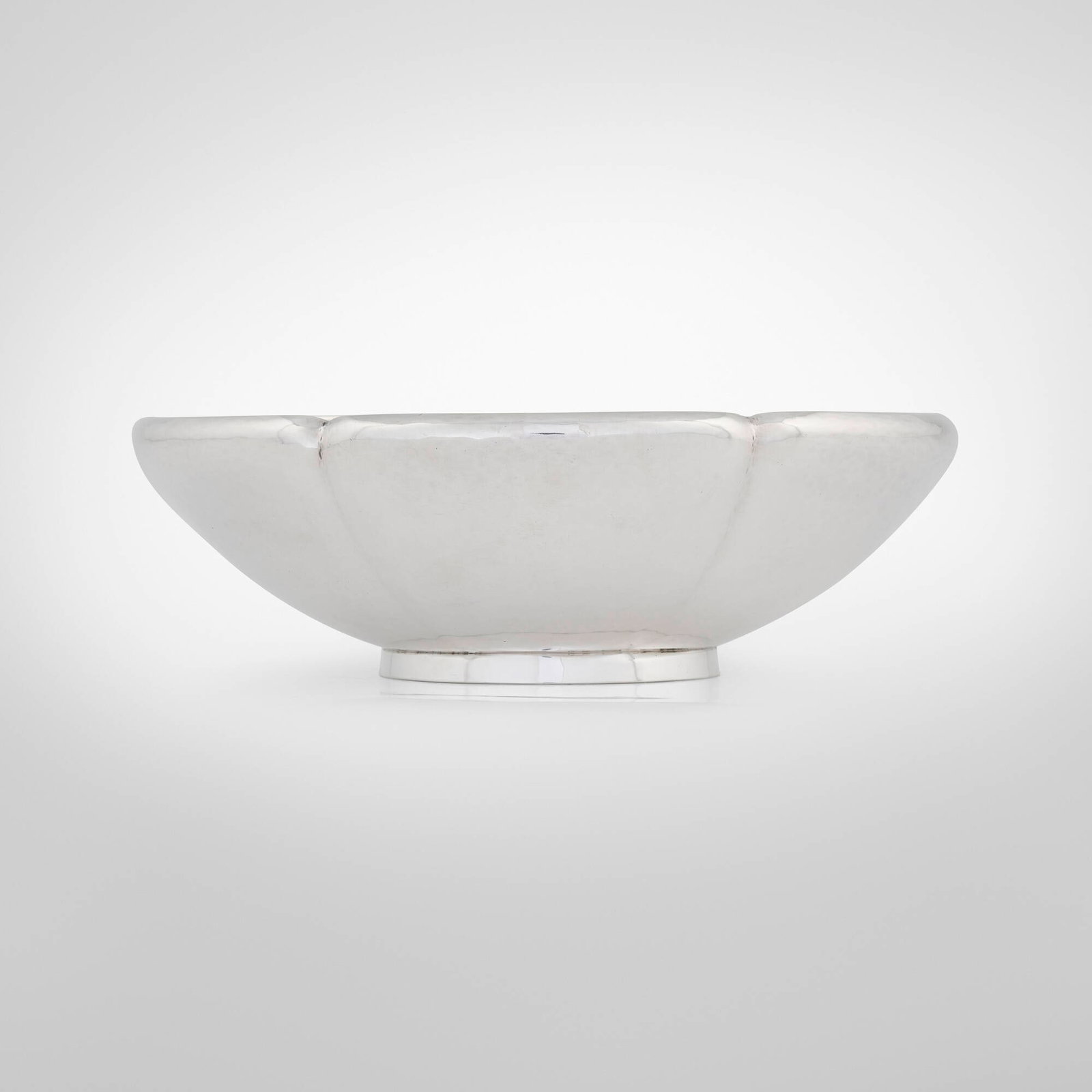 Tiffany & Co., Round lobed bowl (1 of 3)