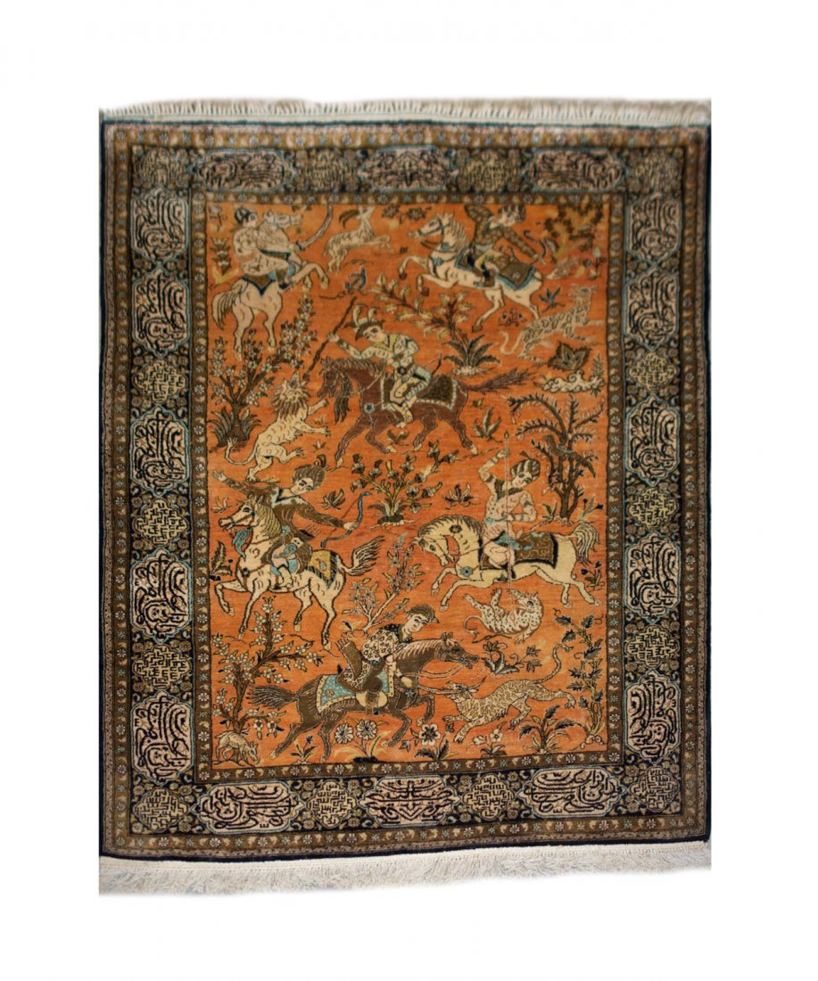 Ghom Bilderteppich mit Jagdmotiven: Ghom Bilderteppich mit Jagdmotiven Persien, um 1960, Seide auf Seide, 167 cm x 110,5 cm, durch Reinigung ausgeblichen, rÃ¼ckseitig Holzleiste zur Befestigung an der Wand