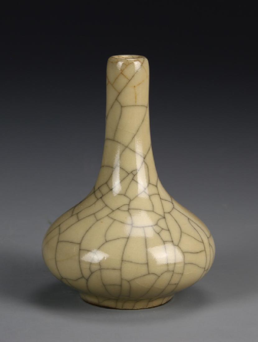 Chinese Crackle Glazed Vase (1 of 4)