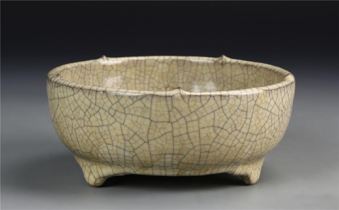 Chinese Song Dynasty Geyao Tripod Censer (1 of 5)