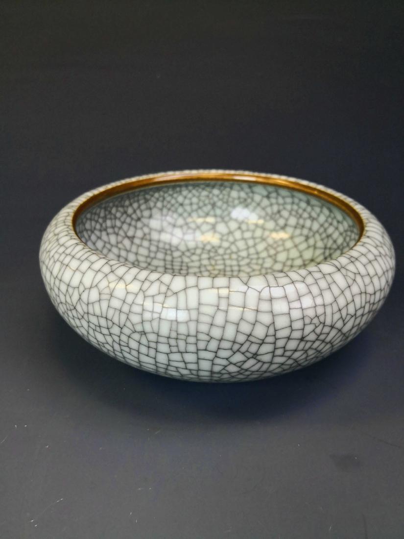 China, Ge Ware, Rounded Brush Washer (1 of 3)