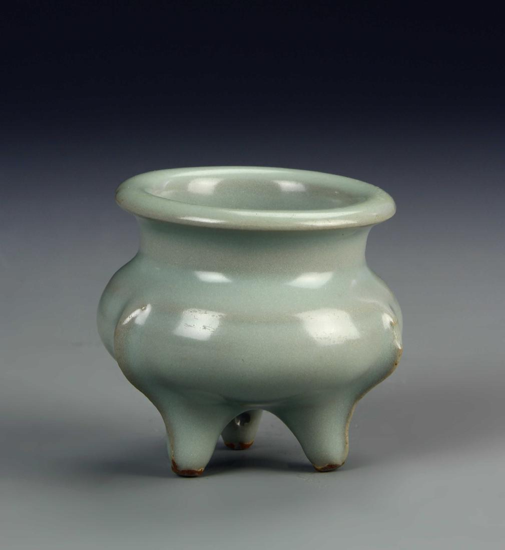 Chinese Lungquan Yao Tripod Censer (1 of 4)