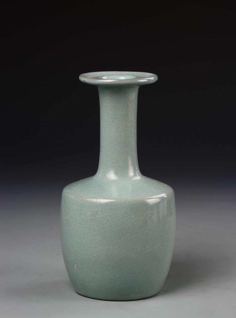 Chinese Lungquan Yao Vase (1 of 5)