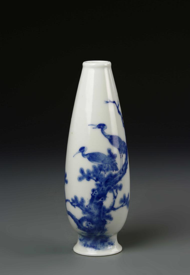 Chinese Blue and White Vase (1 of 6)