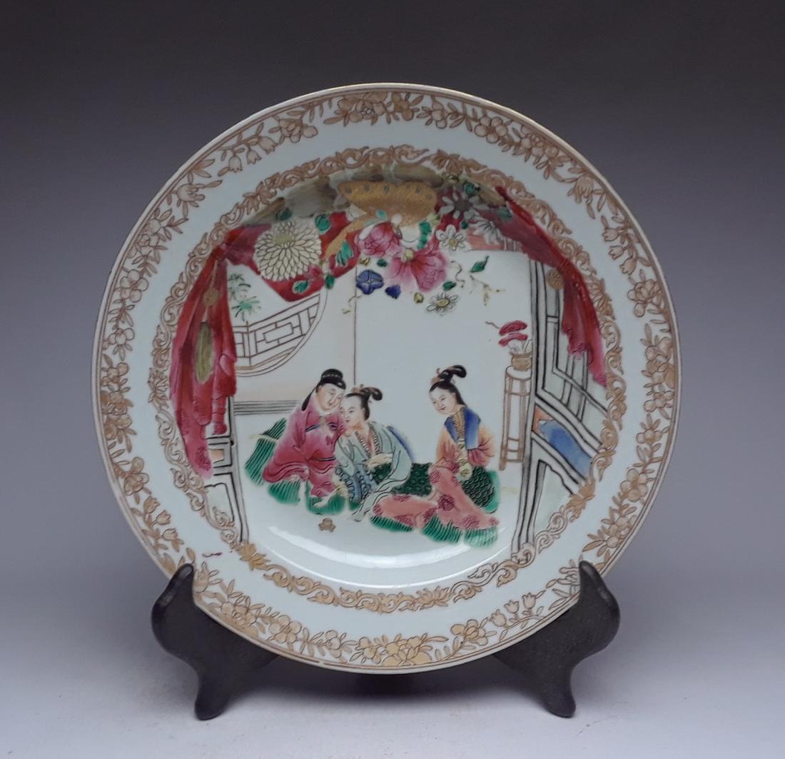 Qing Dynasty Qianlong Red color Figure pastel plate (1 of 6)