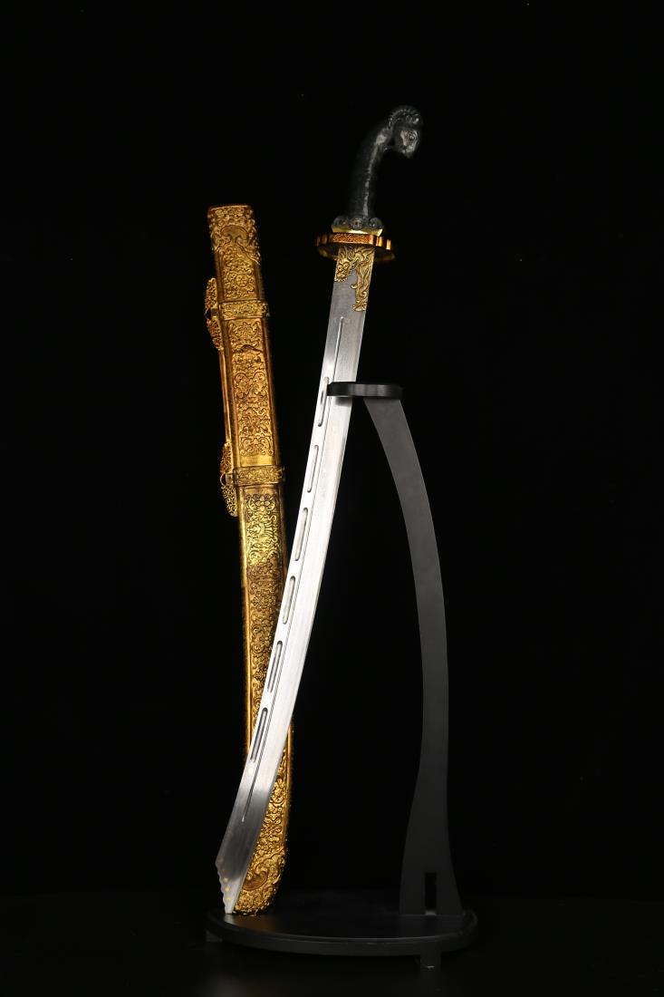 GILT BRONZE 'BABAO' SCABBARD AND YANLING DAO: Dimension: L 94.5 cm, Weight 2380 g