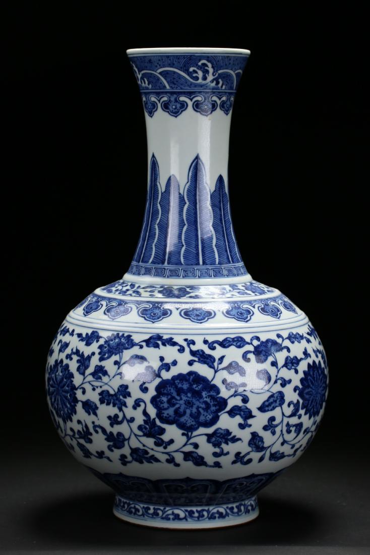 A Chinese Blue and White Bottle Vase,Qianlong marks (1 of 8)