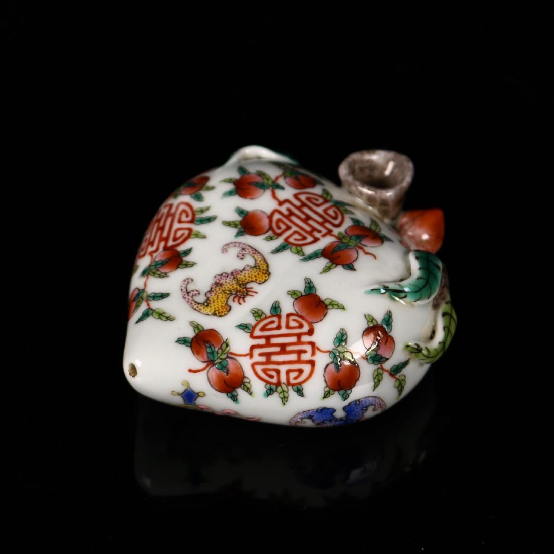 A Familie Rose Enamelled Waterdropper (1 of 6)