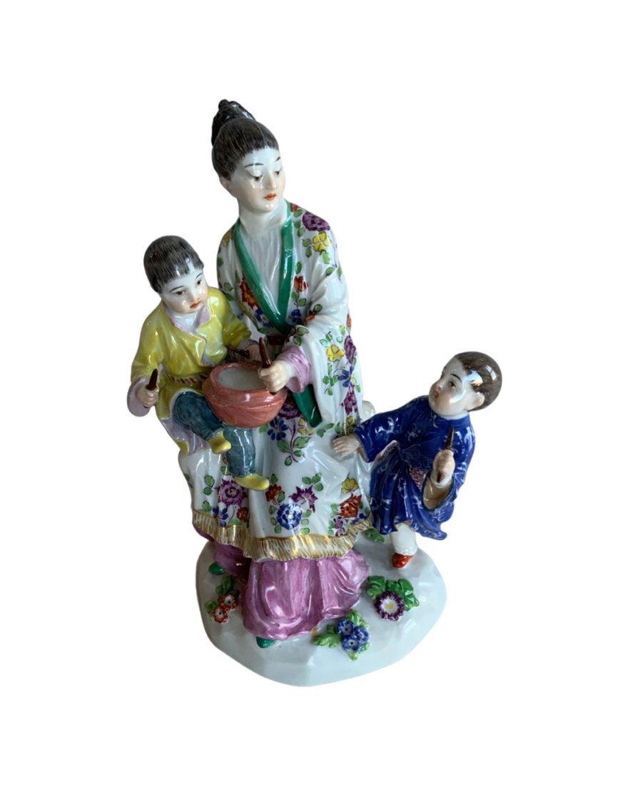 ANTIQUE MEISSEN PORCELAIN CHINOISERIE FIGURE GROUP (1 of 5)