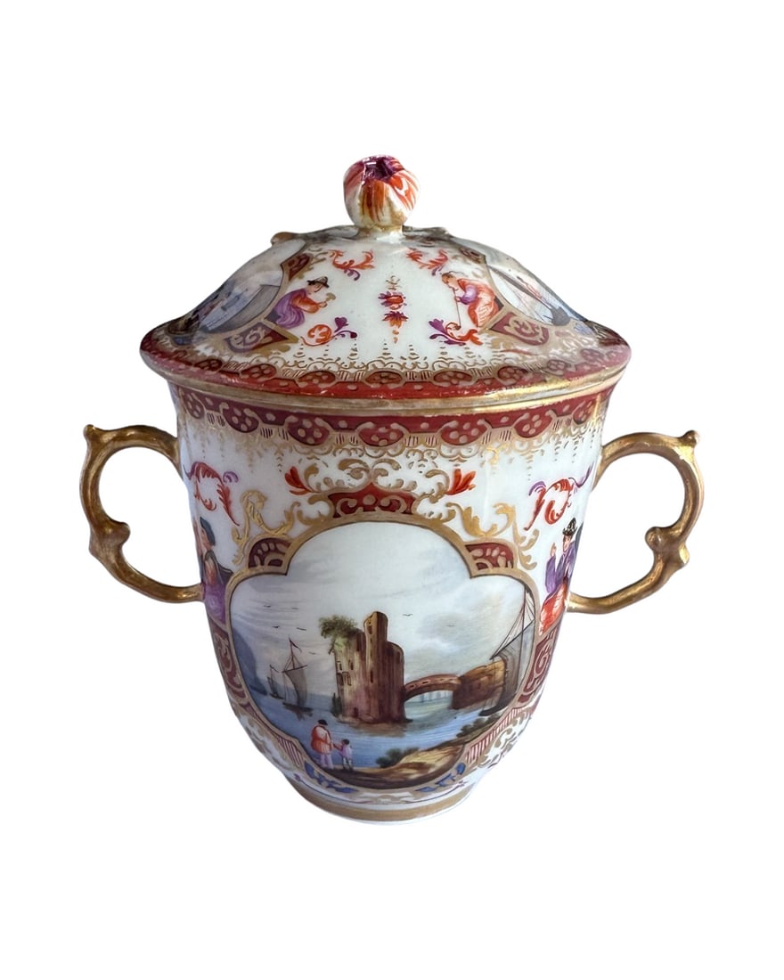 Meissen chinoserie cup: MEISSEN PORCELAIN CHOCOLATE CUP WITH LID.beautiful Meissen Porcelain cup with lid, beautiful hand painted design throughout, gold accents throughoutSmall chip of on of the gold handles, on the top, sh