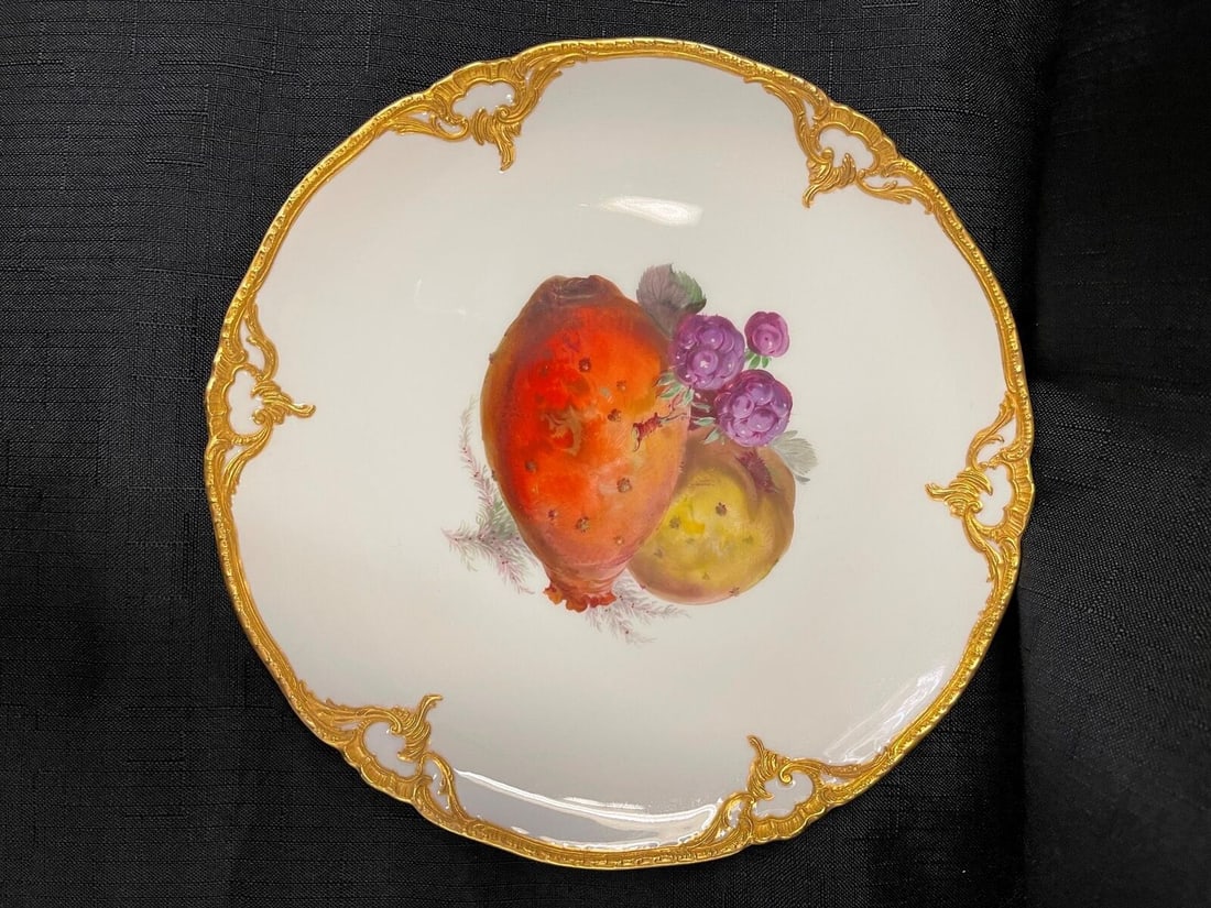 ANTIQUE KPM PORCELAIN FRUIT PLATE (1 of 1)