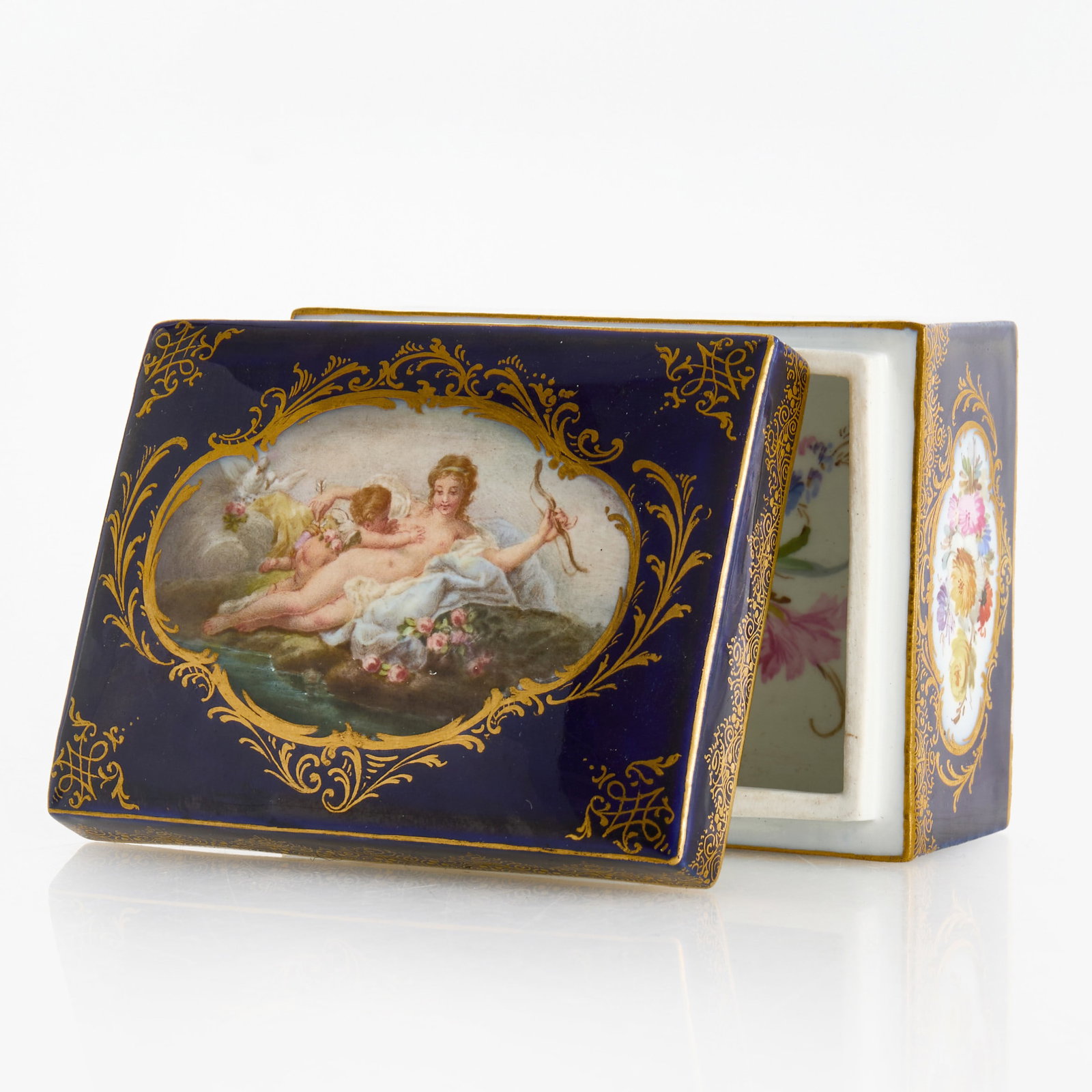 ANTIQUE MEISSEN PORCELAIN COBALT-BLUE GROUND BOX (1 of 11)