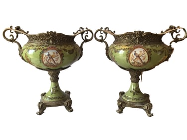 ANTIQUE PAIR OF FRENCH PORCELAIN VASES