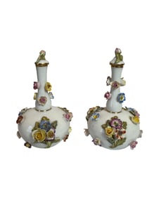 A MINIATURE PAIR OF MEISSEN PORCELAIN SCENT BOTTLES