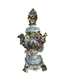 Meissen potpourris vase depicting watteau scenes with stand