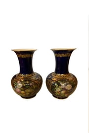 Old paris pair of darte vases