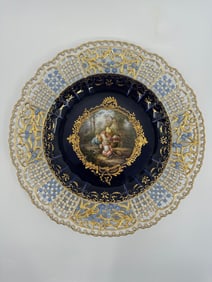 ANTIQUE MEISSEN PORCELAIN COBALT-BLUE GROUND RETICULATED CABINET PLATE