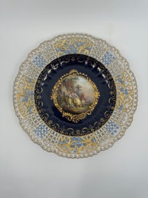 ANTIQUE MEISSEN PORCELAIN COBALT-BLUE GROUND RETICULATED CABINET PLATE