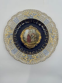 ANTIQUE MEISSEN PORCELAIN COBALT-BLUE GROUND RETICULATED CABINET PLATE