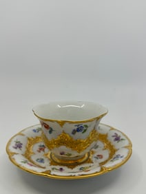 Antique Meissen B Form Strewn Flowers Gold Gilt Tea Cup & Saucer Set