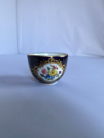 meissen cup flowers