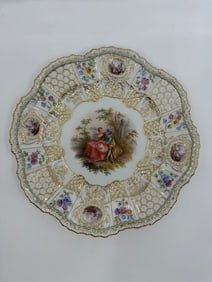 ANTIQUE MEISSEN PORCELAIN WATTEAU CABINET PLATE
