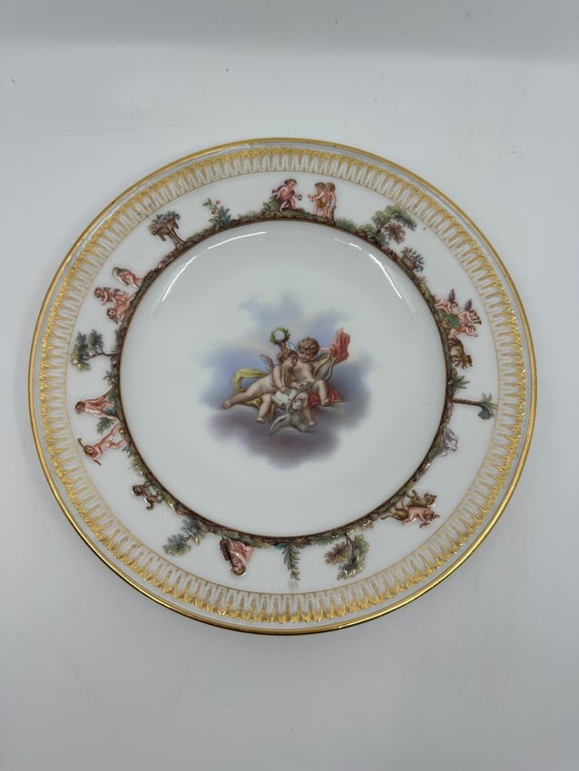ANTIQUE MEISSEN PORCELAIN CAPODIMONTE PLATE (1 of 4)