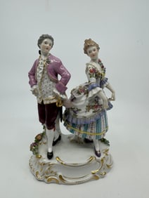 RARE ANTIQUE MEISSEN PORCELAIN GROUP OF COUPLE