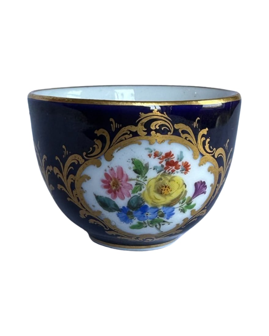meissen cup flowers: A MEISSEN PORCELAIN CUPCIRCA 1880, BLUE CROSSED SWORDS MARK, INCISED NUMBER, PRESSNUMMER Cup with finely hand painted flowers and gilded through out, HEIGHT: 2 IN. HIGH