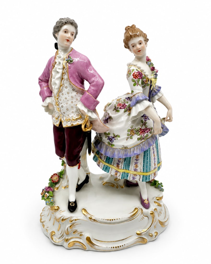RARE ANTIQUE MEISSEN PORCELAIN GROUP OF COUPLE (1 of 8)