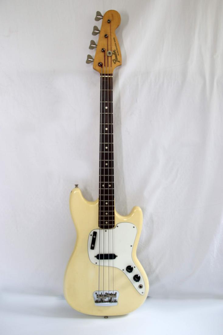 FENDER MUSIC MASTER BASS (1 of 8)