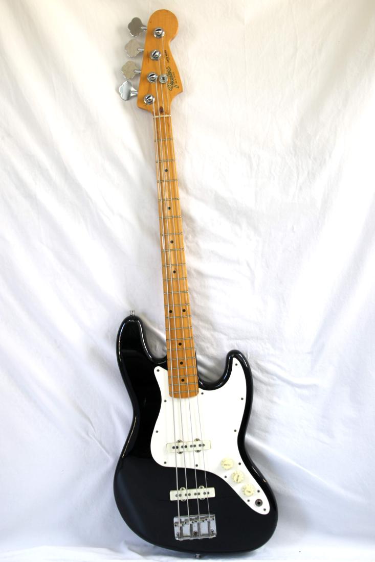 FENDER AMERICAN STANDARD JAZZ BASS (1 of 6)
