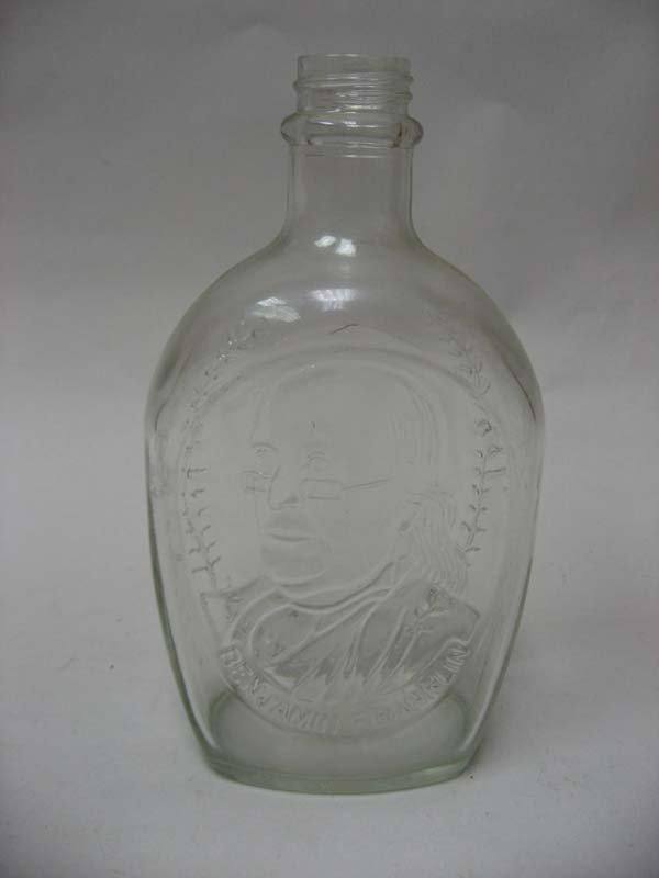 32 An Early Log Cabin Syrup Bottle Mar 31 2007 Harlowe