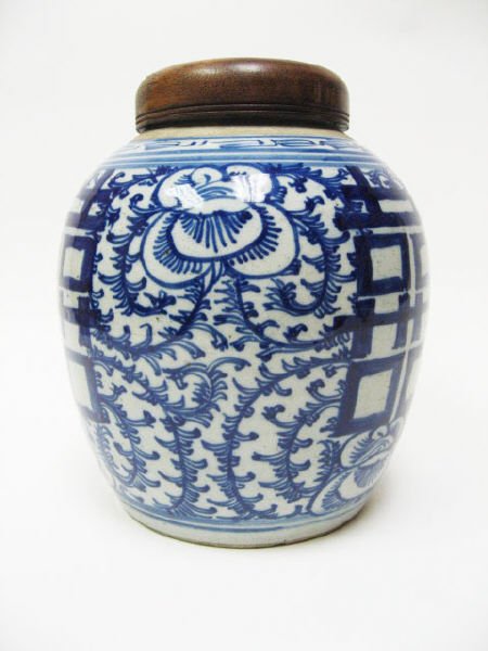 19th C Chinese Blue / White Ginger Jar