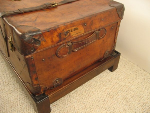 English Victorian Leather Military Trunk - 2