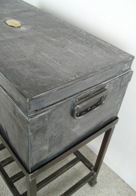English Metal Trunk for dress uniforms on stand - 3