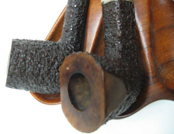 Bennington Tobacco Pipe Rack w/ four pipes - 2