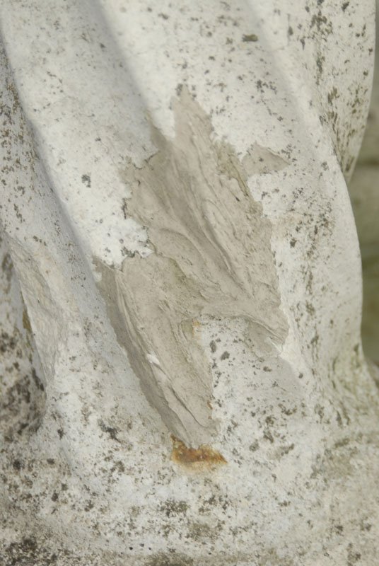 A Pair of Tall Italian Stone Columns, having Cori - 6